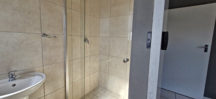To Let  Bedroom Property for Rent in Parklands Western Cape